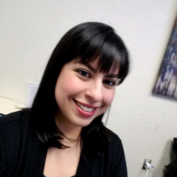 Meet your Posher, Mari - Picture 1 of 1